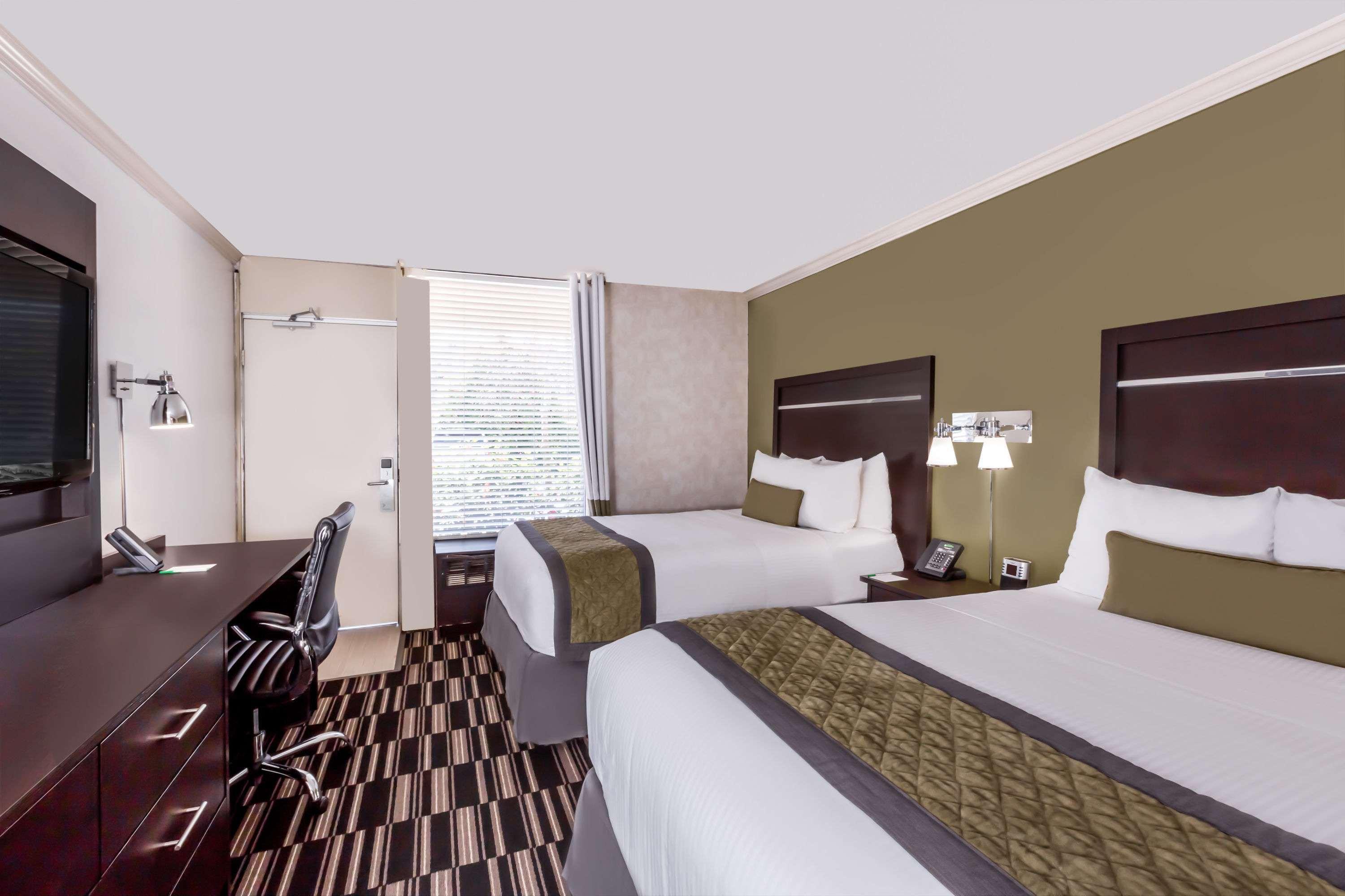 Wyndham Garden Airport 3* San Jose